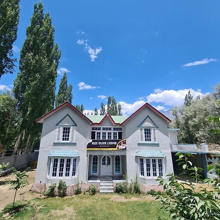 Rus Olive Lodge Skardu Exterior photo