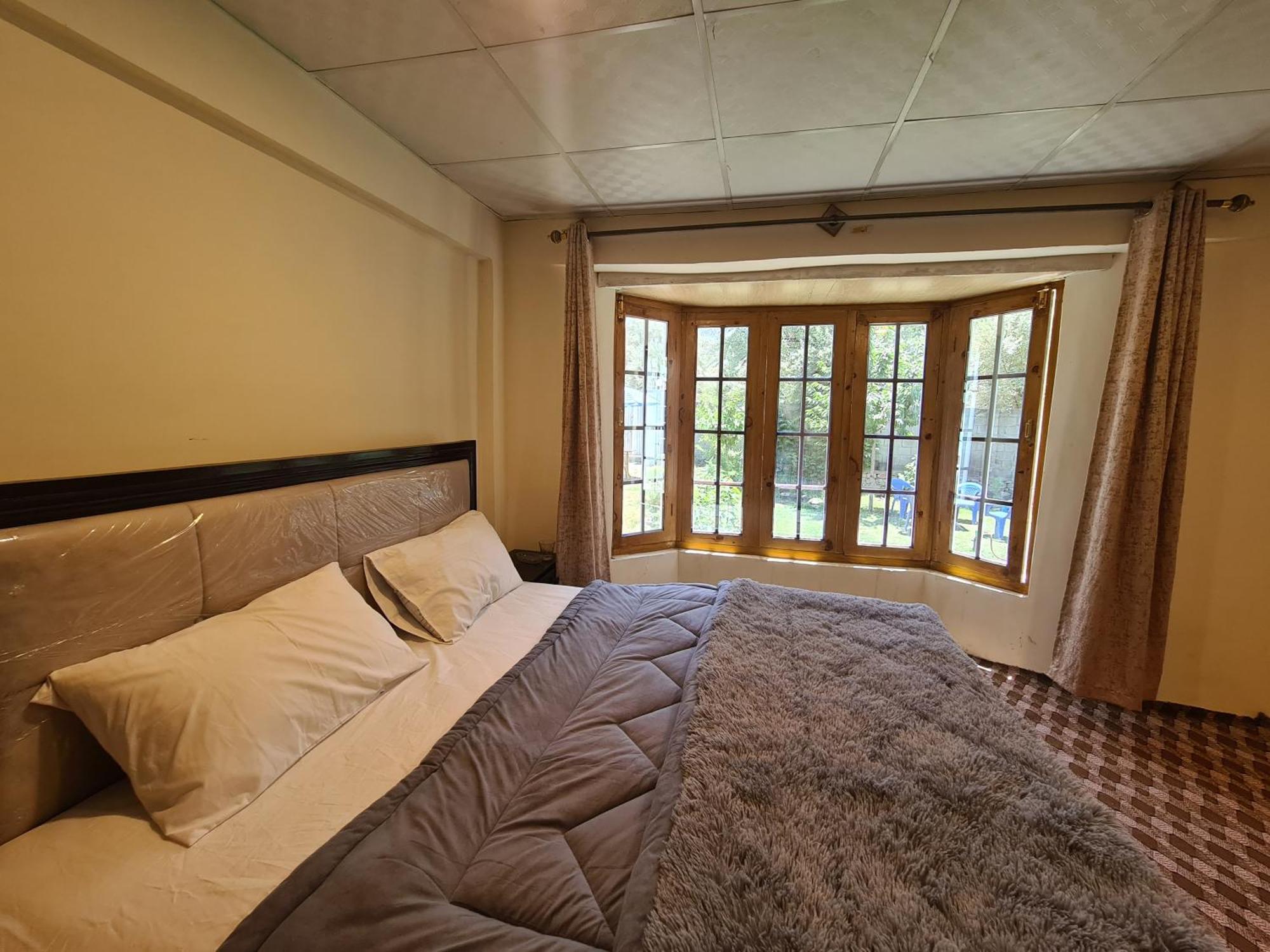 Rus Olive Lodge Skardu Room photo